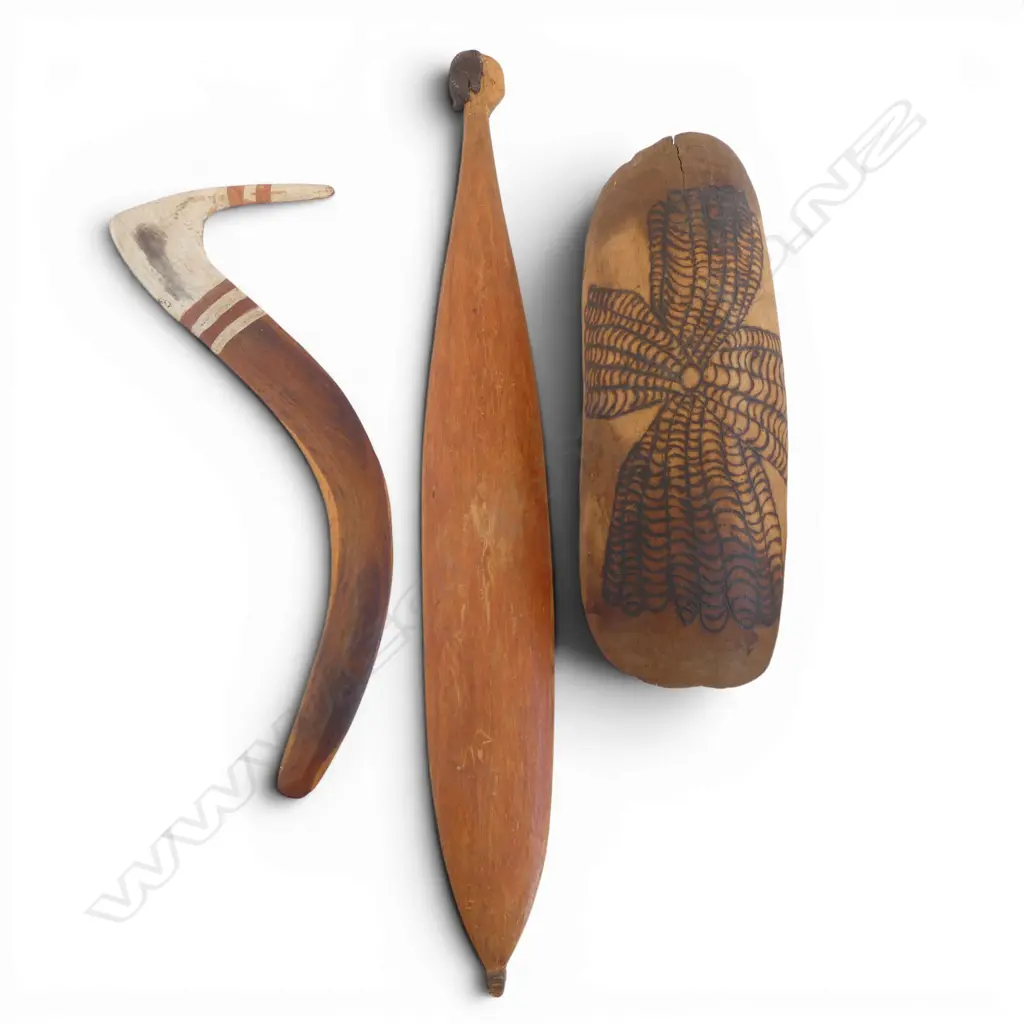 3 WOODEN TRIBAL PIECES INCL. ABORIGINAL SPEAR THROWER L.720mm Image 1++