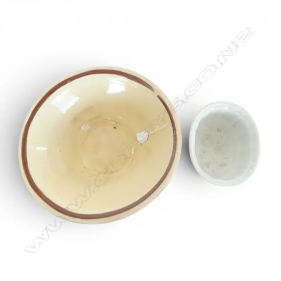 POTTERY MIXING BOWL + FOOD MOULD Dia.330mm