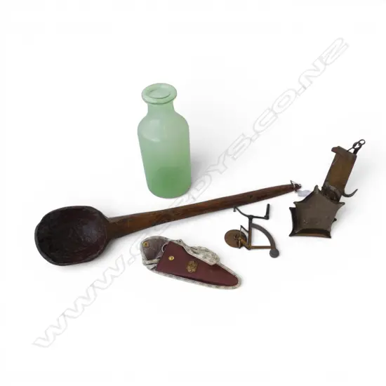 5 PCES; GLASS BOTTLE H.250mm, WOODEN SPOON L.605mm, POST SCALES, SCISSORS, OTHER