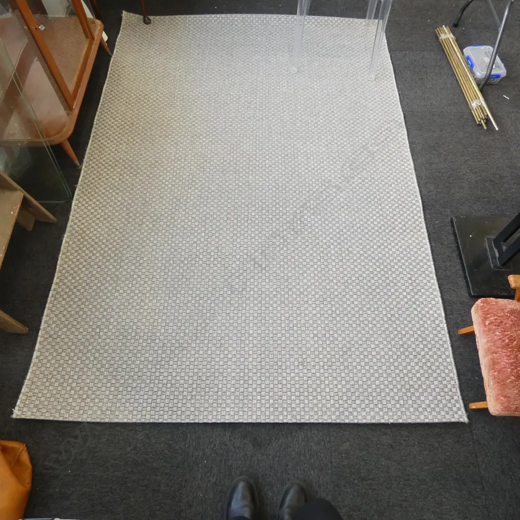 MODERN OUTDOOR RUG 2320x1590mm Image 1++