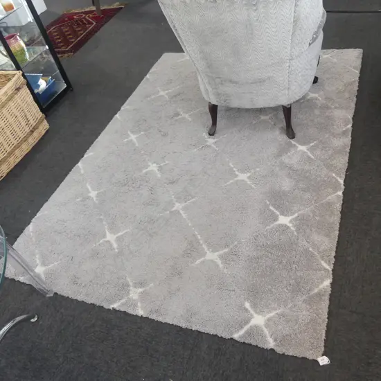 CONTEMPORARY MACHINED RUG 2300x1600mm