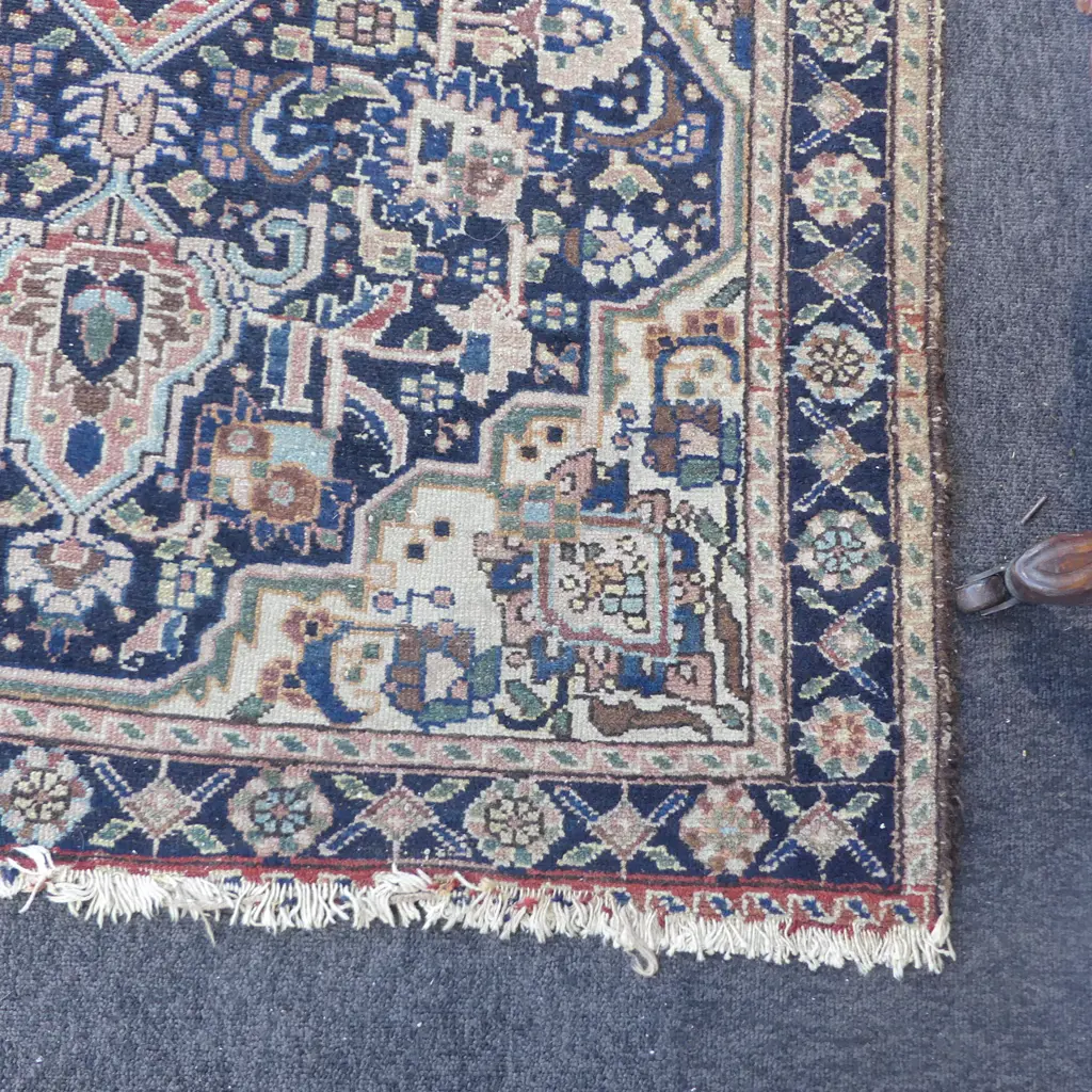 HAND KNOTTED WOOL PILE RUG 1500x1090mm Image 1++