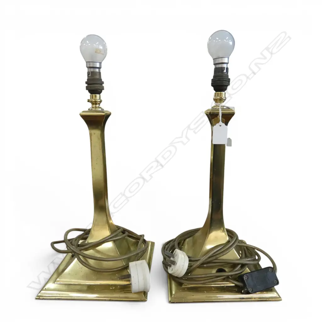 PR BRASS HEAVY WEIGHTED BASE TAPERED TABLE LAMPS no shades. H.370mm Image 1++