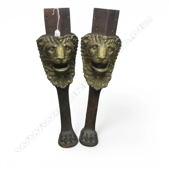 PR CARVED OAK BILLIARD TABLE LEGS w. BRASS LION HEAD DECORATION (HINGED JAW) L.710mm