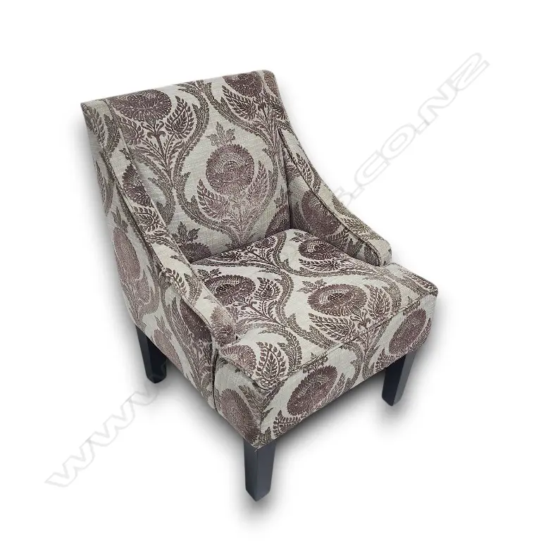MODERN ACCENT CHAIR  870H mm Image 1++