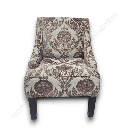 MODERN ACCENT CHAIR  870H mm