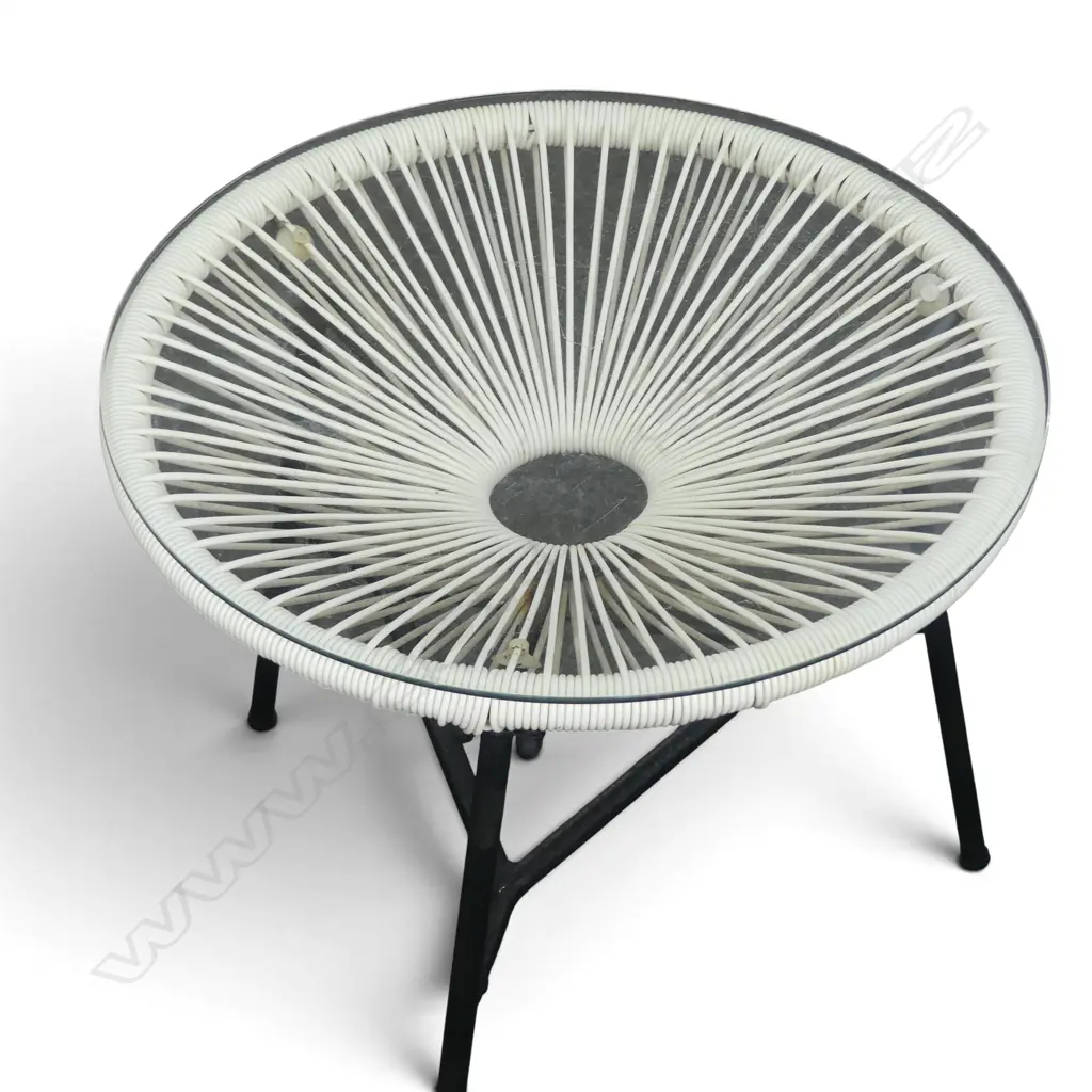 RETRO GLASS COFFEE TABLE,500 X 500MM Image 1++