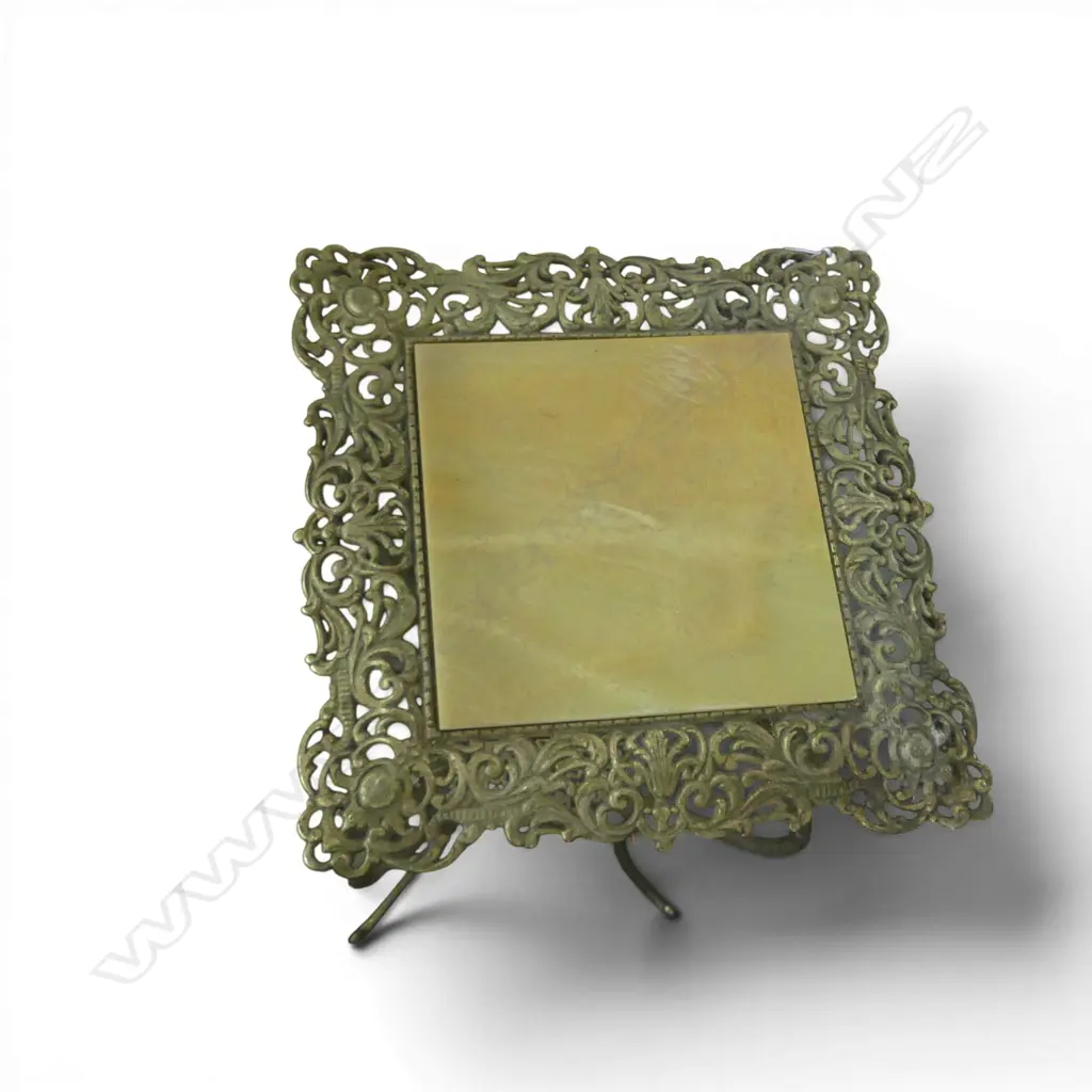 BRASS SIDE TABLE H.710mm Image 1++