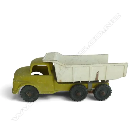 VINTAGE METAL TIPPER TRUCK TOY L.460mm