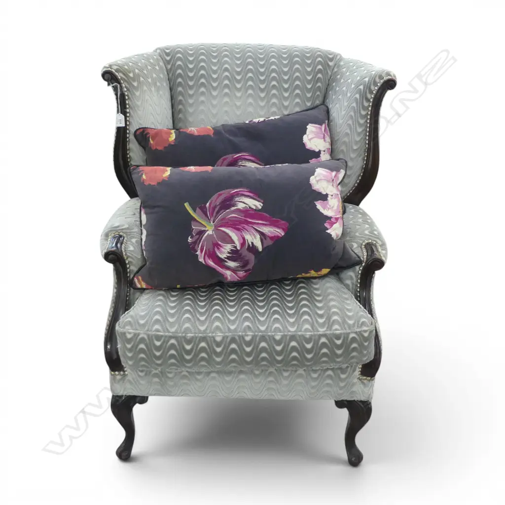 WINGBACK ARMCHAIR IN VELVET UPHOLSTERY + 2 CUSHIONS 600x380mm Image 1++