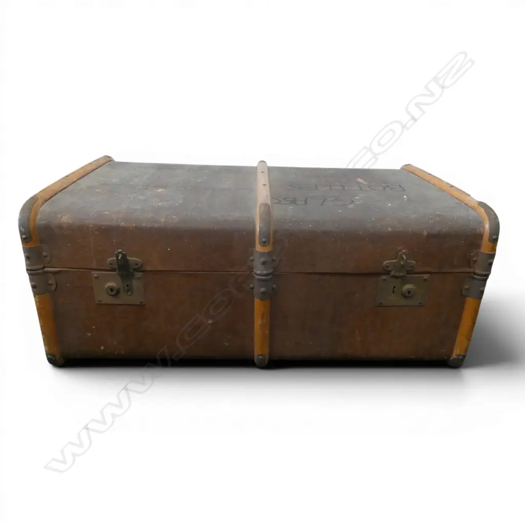 C1900 SARATOGA TRUNK canvas covered with wooden protective bars. L.810mm Image 1++