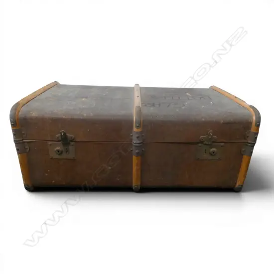 C1900 SARATOGA TRUNK canvas covered with wooden protective bars. L.810mm