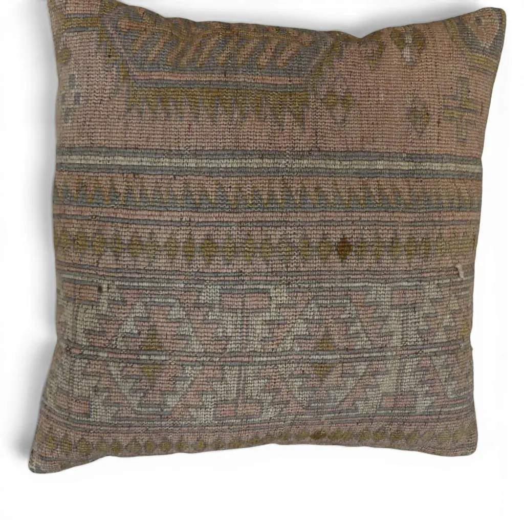1 INDIAN AND 2 VINTAGE CARPET CUSHIONS, LARGST 400 X410MM Image 1++