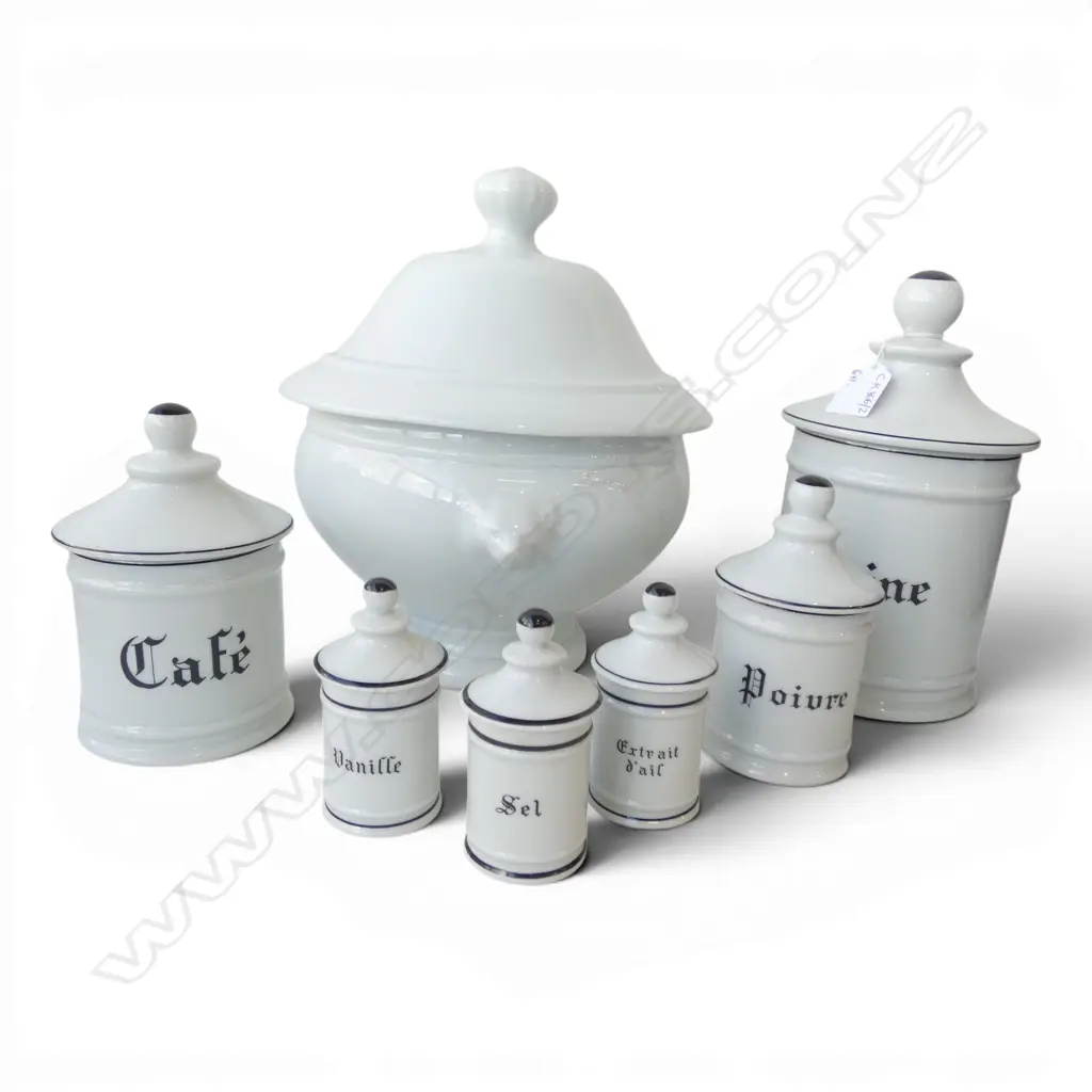 7 FRENCH LIDDED CONTAINERS (6 LIMOGES + TUREEN H.260mm) Image 1++