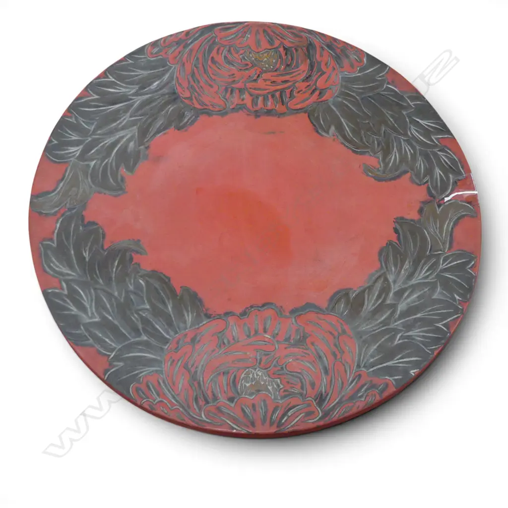 ORIENTAL RED LACQUER SIDE TABLE H.470mm, 480mm dia Image 1++
