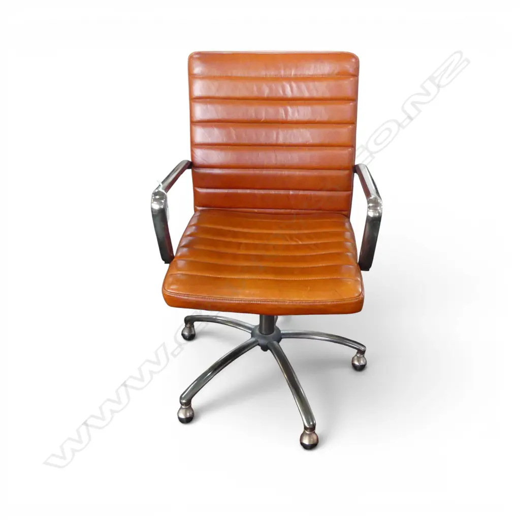OFFICE CHAIR Image 1++