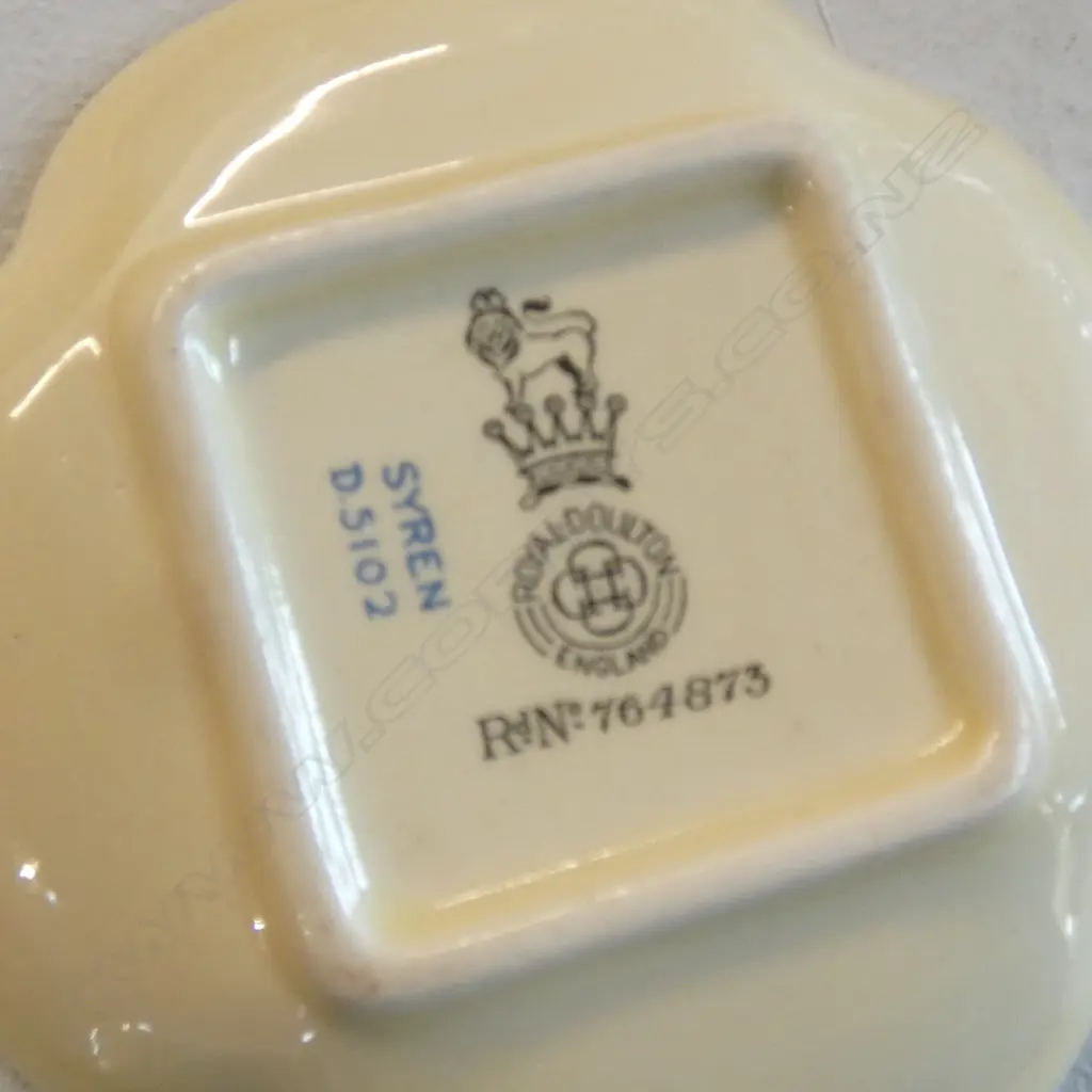 COLLECTION OF ROYAL DOULTON TEA & COFFEE SERVICE JUWEEN PAT Image 1++