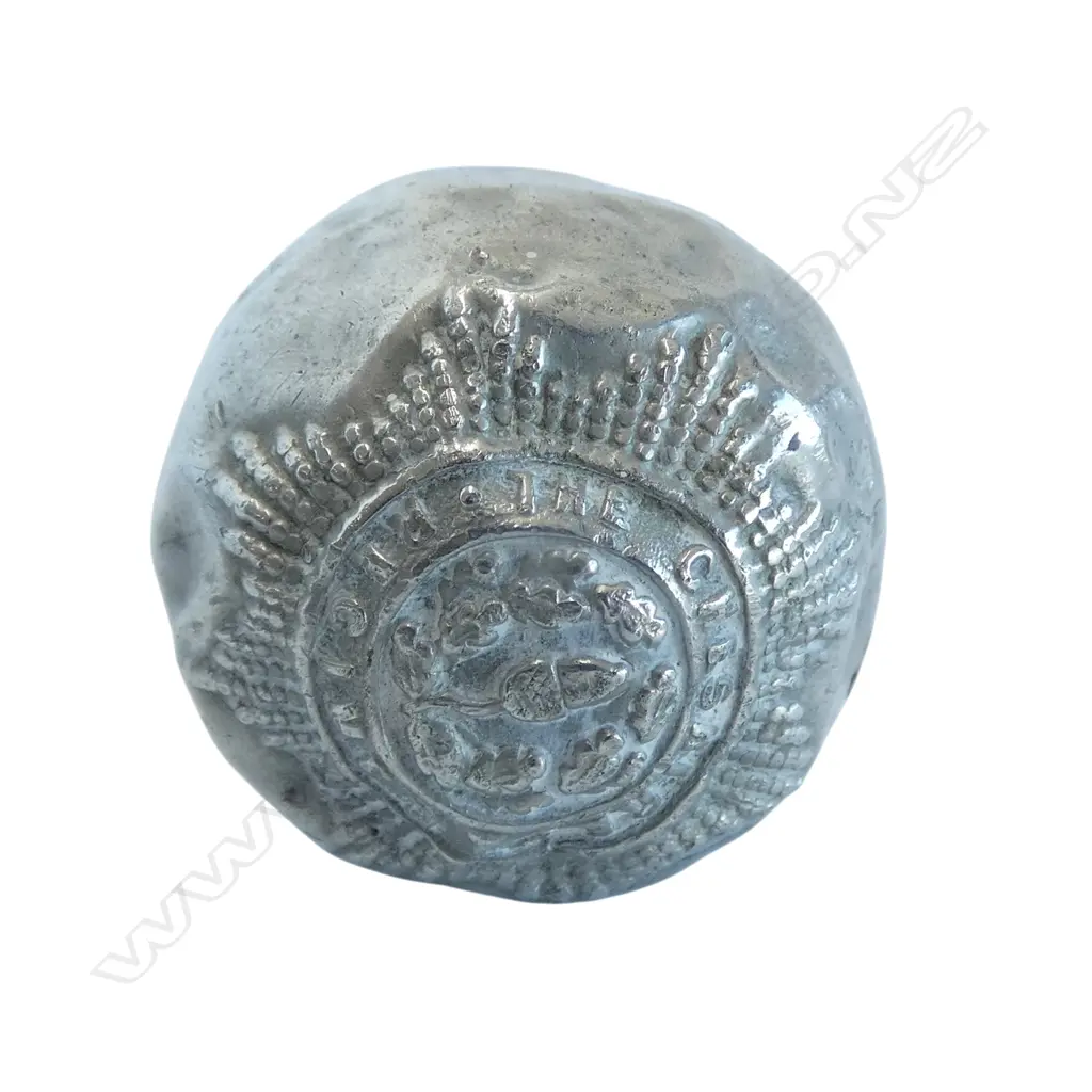 VINTAGE 'THE CHESHIRE REGIMENT' SAGGER STICK silver plate top (dented) bamboo shaft. L.690mm. Image 1++