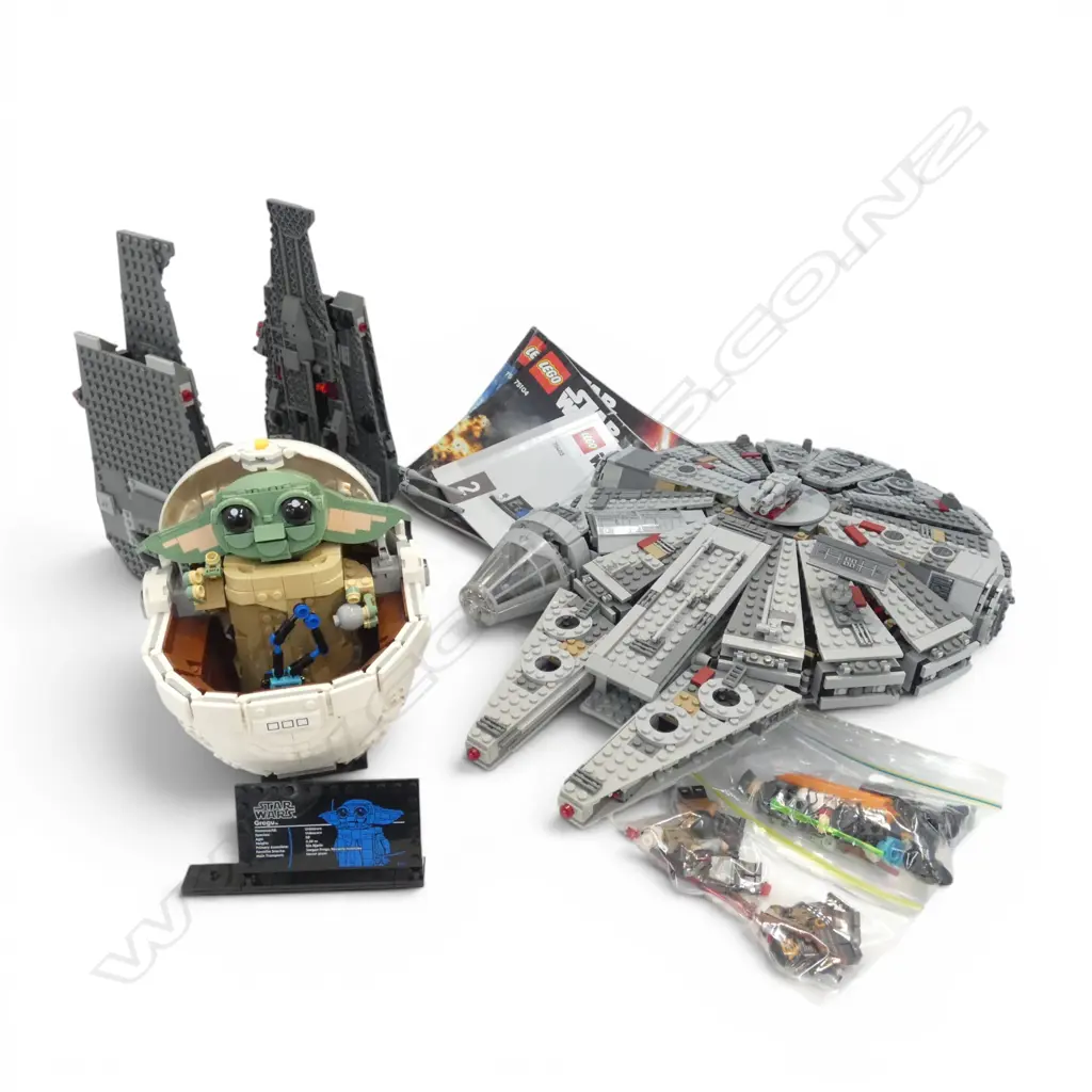 THREE STAR WARS LEGO MODELS INCL. MANUALS Image 1++