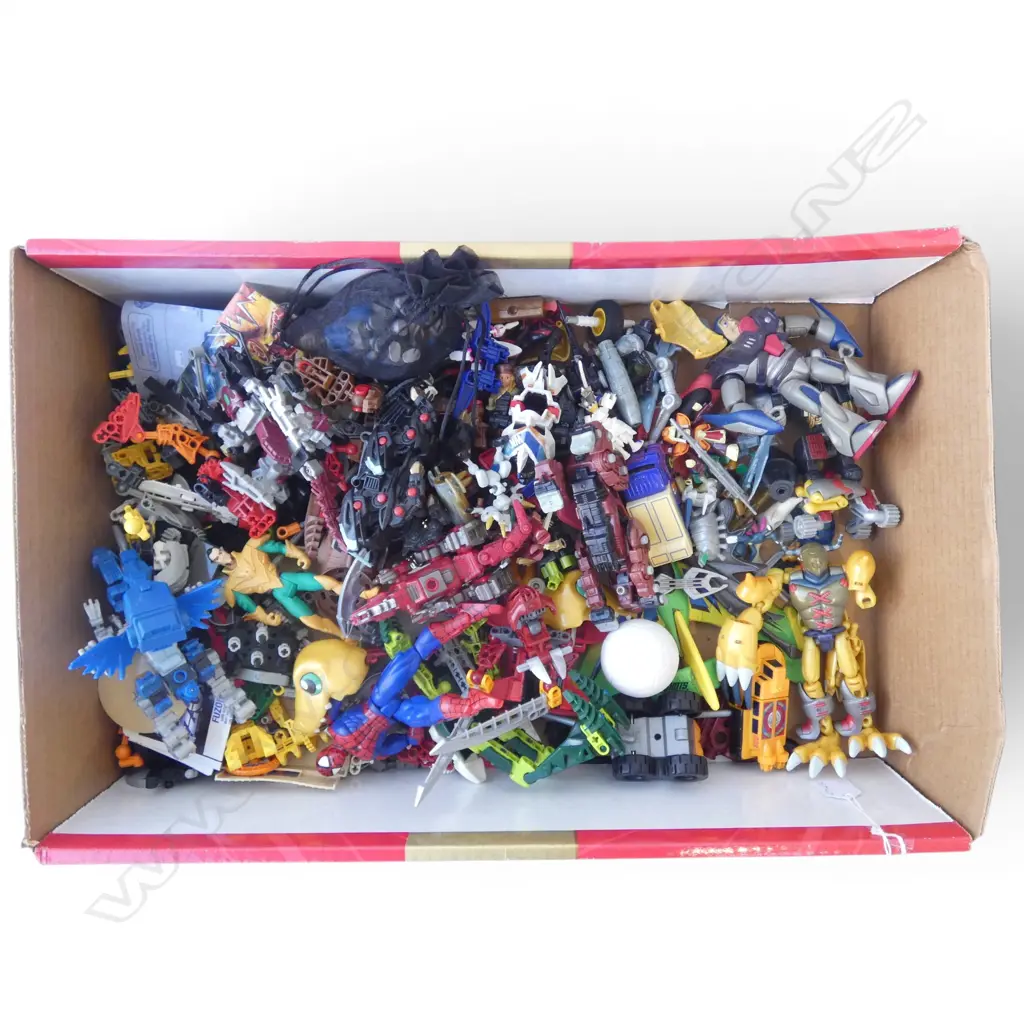 ASST VINTAGE PLASTIC TOYS INCL. LEGO Image 1++