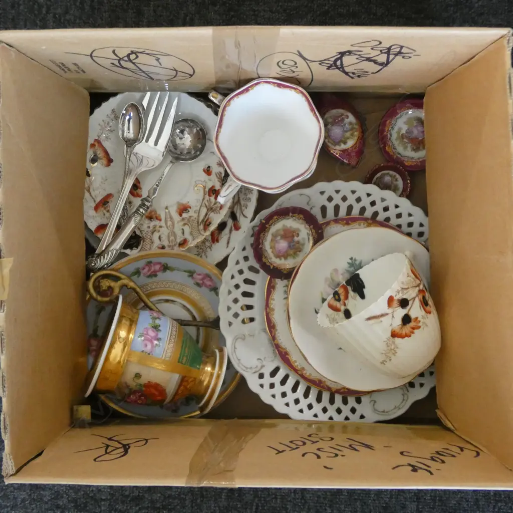 ASST. CHINA INCL. TE AROHA PLATE 215mm dia, EP CUTLERY ETC Image 1++