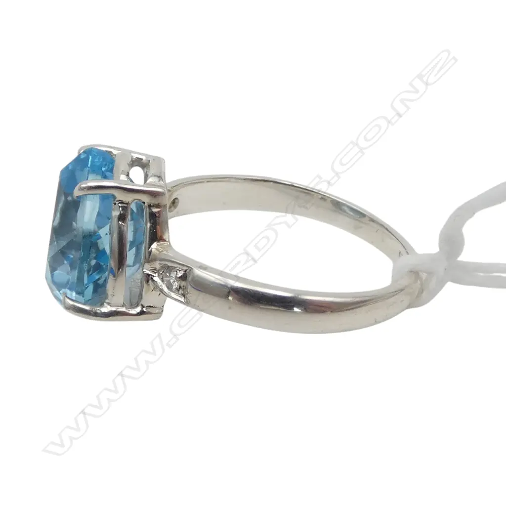 SILVER DIAMOND & SKY BLUE TOPAZ RING SIZE Q Image 1++