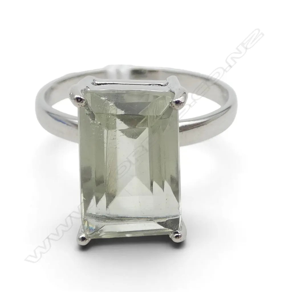 SILVER & GREEN AMETHYST RING SIZE U Image 1++