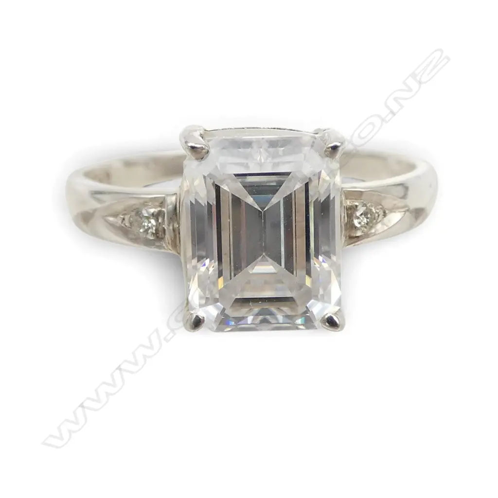 SILVER DIAMOND & MOISSONITE RING SIZE Q Image 1++