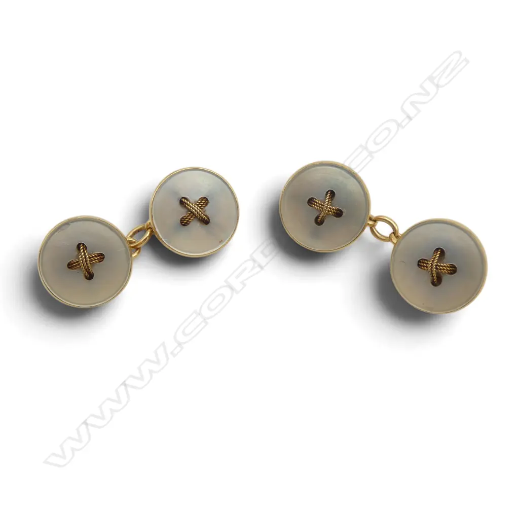 15CT GOLD & MOTHER OF PEARL CUFFLINKS 6.5GMS TOTAL WIEGHT Image 1++