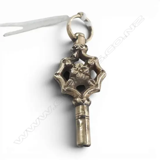 9ct WATCH KEY 2.2gms