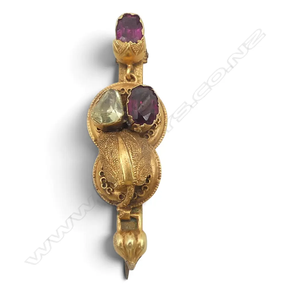 3 STONE BROOCH TESTING 12.5ct pin and bar not gold 3.89gms Image 1++