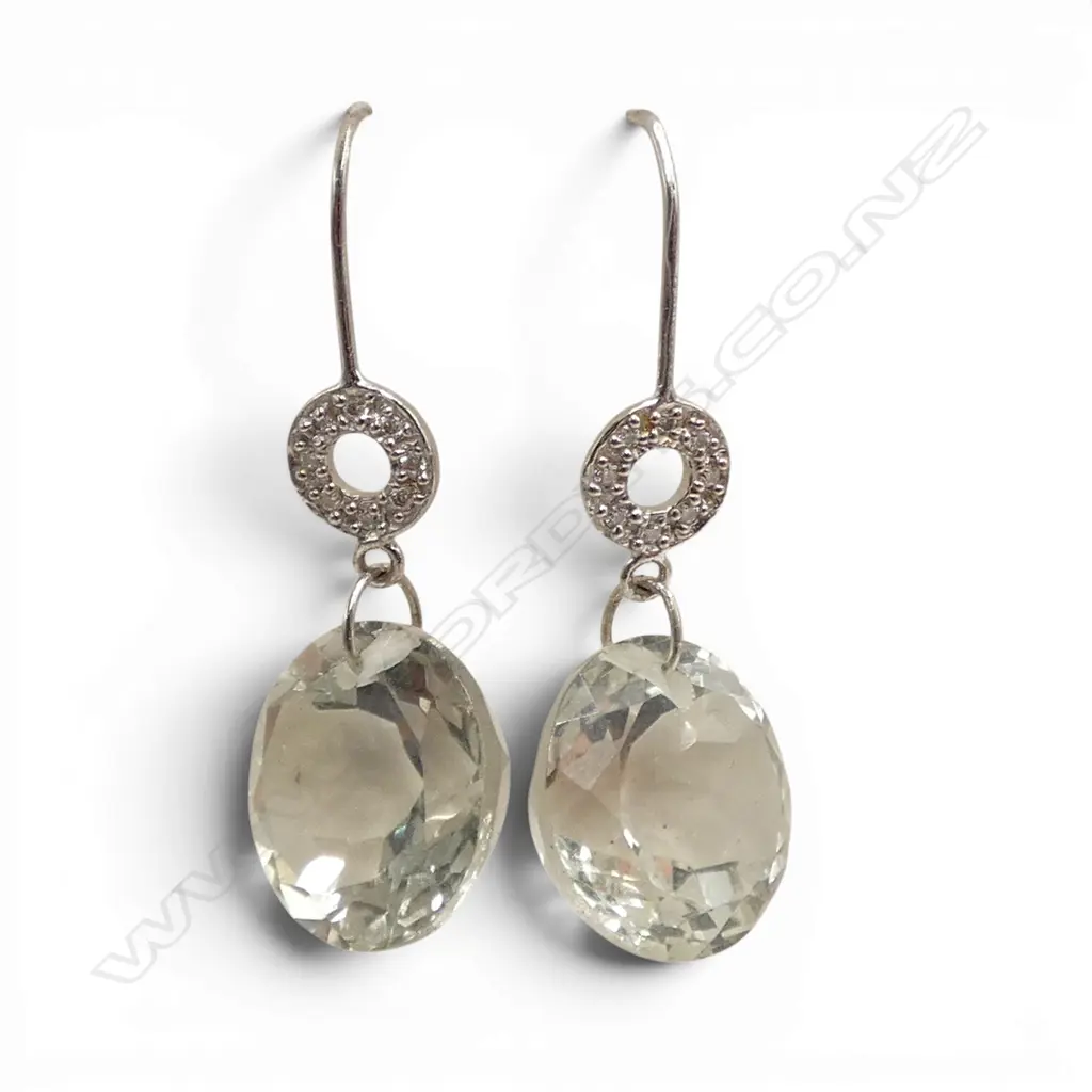 PAIR 10CT GOLD GREEN AMETHYST AND DIAMOND EARRINGS 3.25gms Image 1++