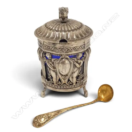 CONTINENTAL .950 SILVER SALT w. .800 SPOON, faults, 105gms