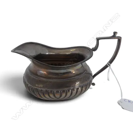 STG SILVER JUG, LONDON 1915 200gms