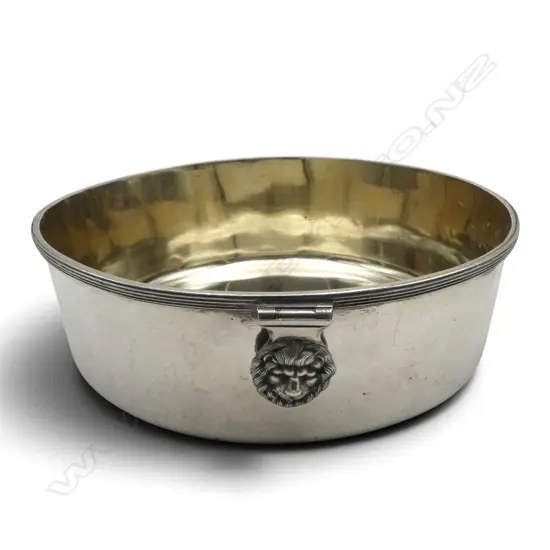 CONTINENTAL SILVER VEGETABLE DISH w. gilt interior & lion mask handles, MARKED 'WERNER' '13', Dia.220mm, 625