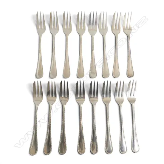16 X 800 (80%) SILVER bead pattern CAKE FORKS 412gms