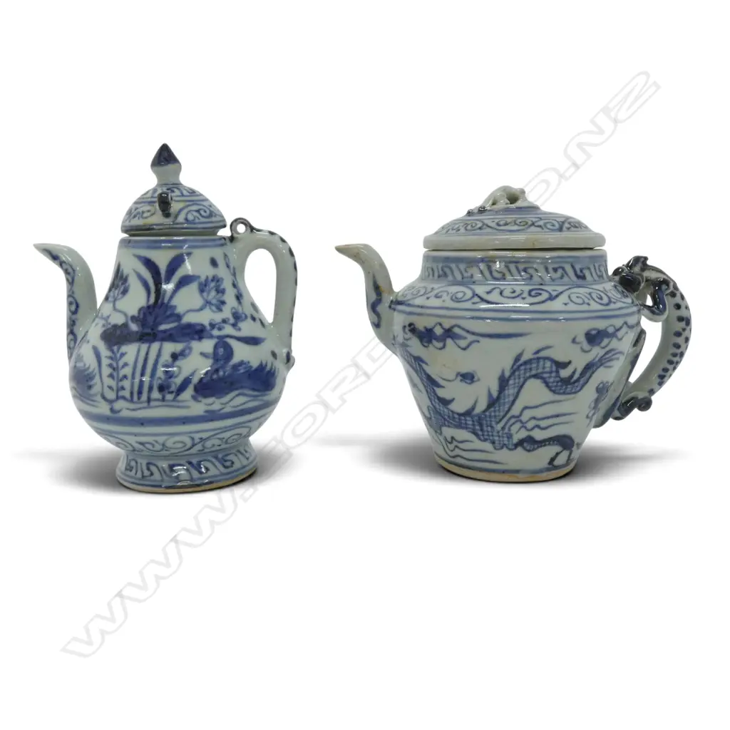 2 CHINESE BLUE & WHITE SMALL TEAPOTS 1 w dragon handle the spout w small chip. H.120mm Image 1++