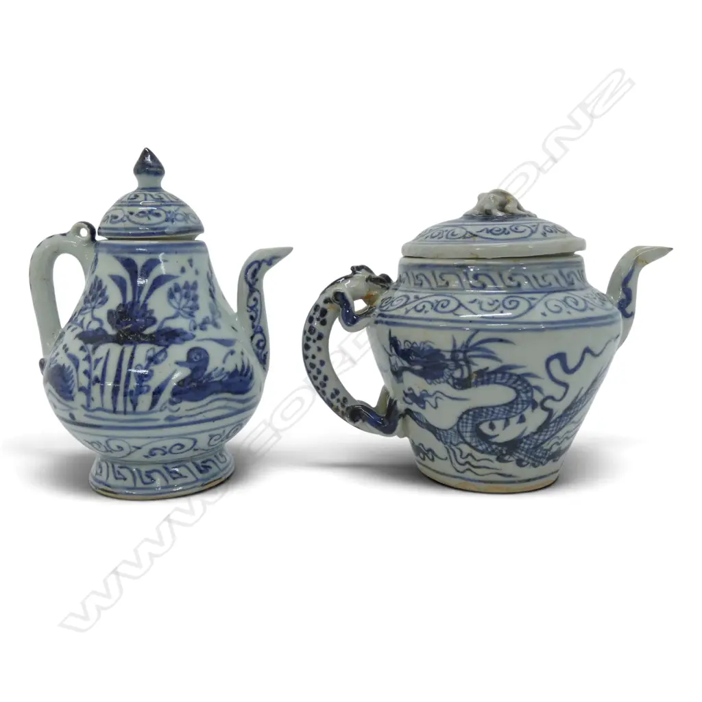 2 CHINESE BLUE & WHITE SMALL TEAPOTS 1 w dragon handle the spout w small chip. H.120mm Image 1++