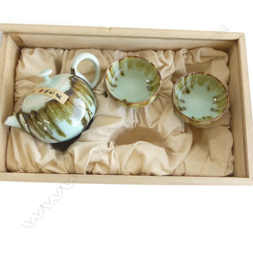 2 BOXED CHINESE TEA SETS Image 1++