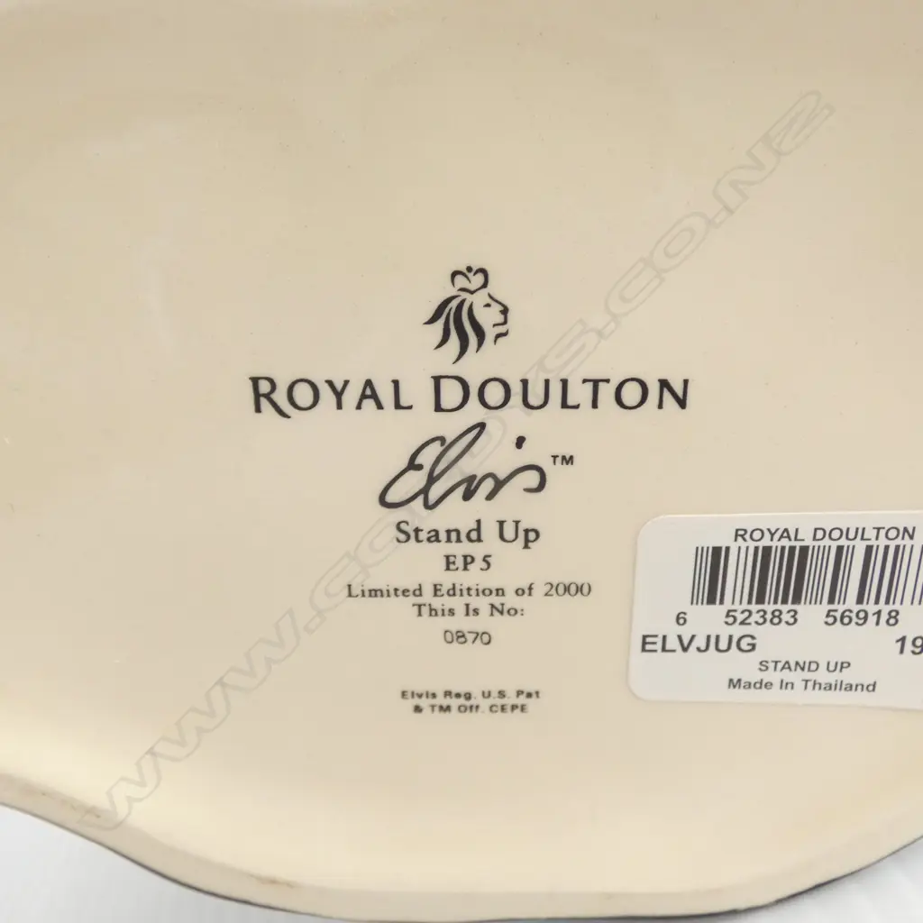 2 LARGE SIZE RD CHARACTER JUGS ELVIS H190MM Image 1++