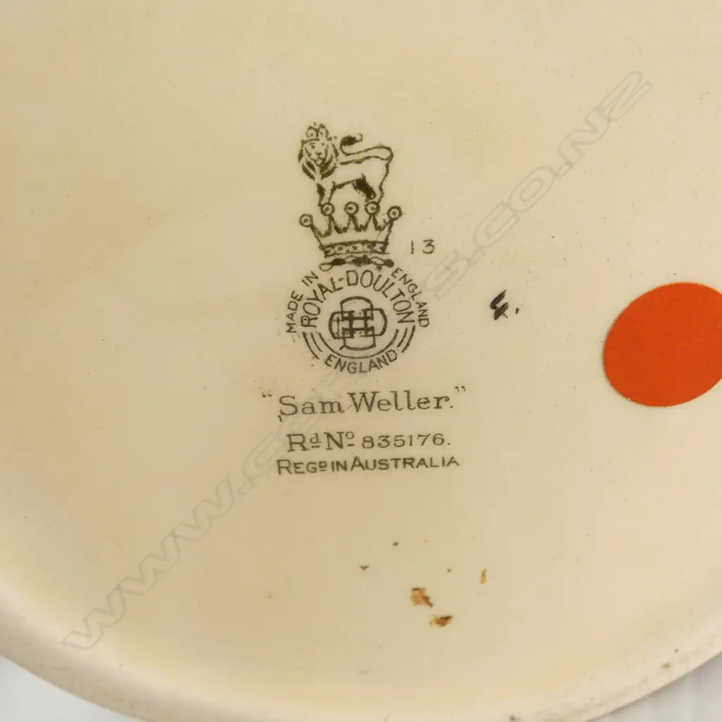 2 LARGE SIZE RD CHARACTER JUGS ROBIN HOOD &SAM WELLER H140MM Image 1++