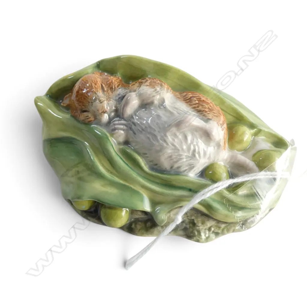 ROYAL ALBERT BEATRIX POTTER ' TIMMY WILLIE SLEEPING', H.100mm, brown backstamp 1989-1998 Image 1++