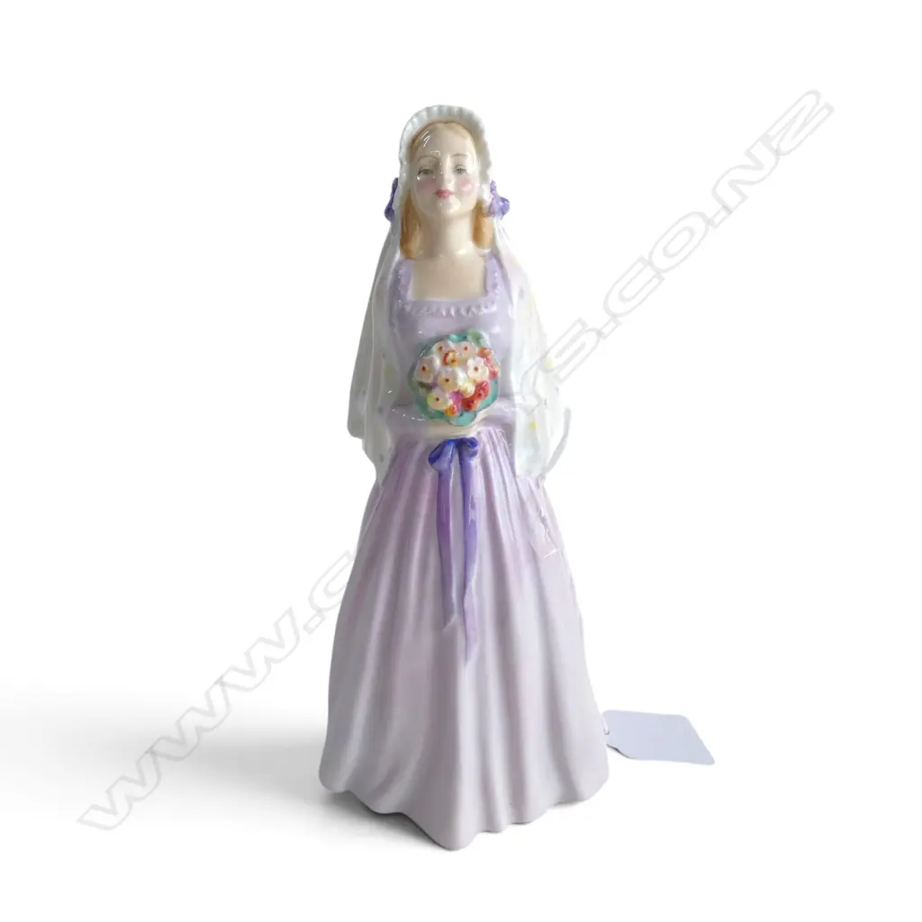ROYAL DOULTON 'SWEET MAID' FIGURINE H.190mm Image 1++