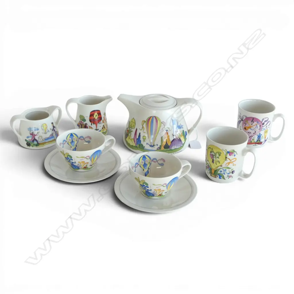 VILLEROY & BOCH 'LE BALLON' PART TEA SERVICE sugar missing lid, 2 c/s & 2 mugs Image 1++