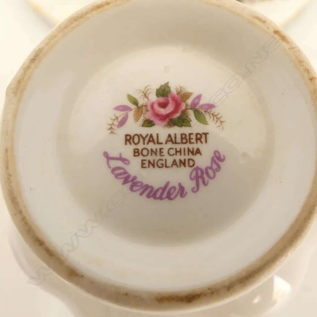 4 ROYAL ALBERT ‘OLD LAVENDER ROSE’ CUPS, SAUCERS, & PLATES  Image 1++