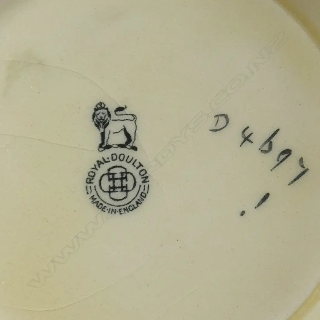 ROYAL DOULTON GNOMES FRUIT BOWL, RARE PATTERN INSIDE & OUT, H. 80 Dia.180mm, professional restoration to body Image 1++