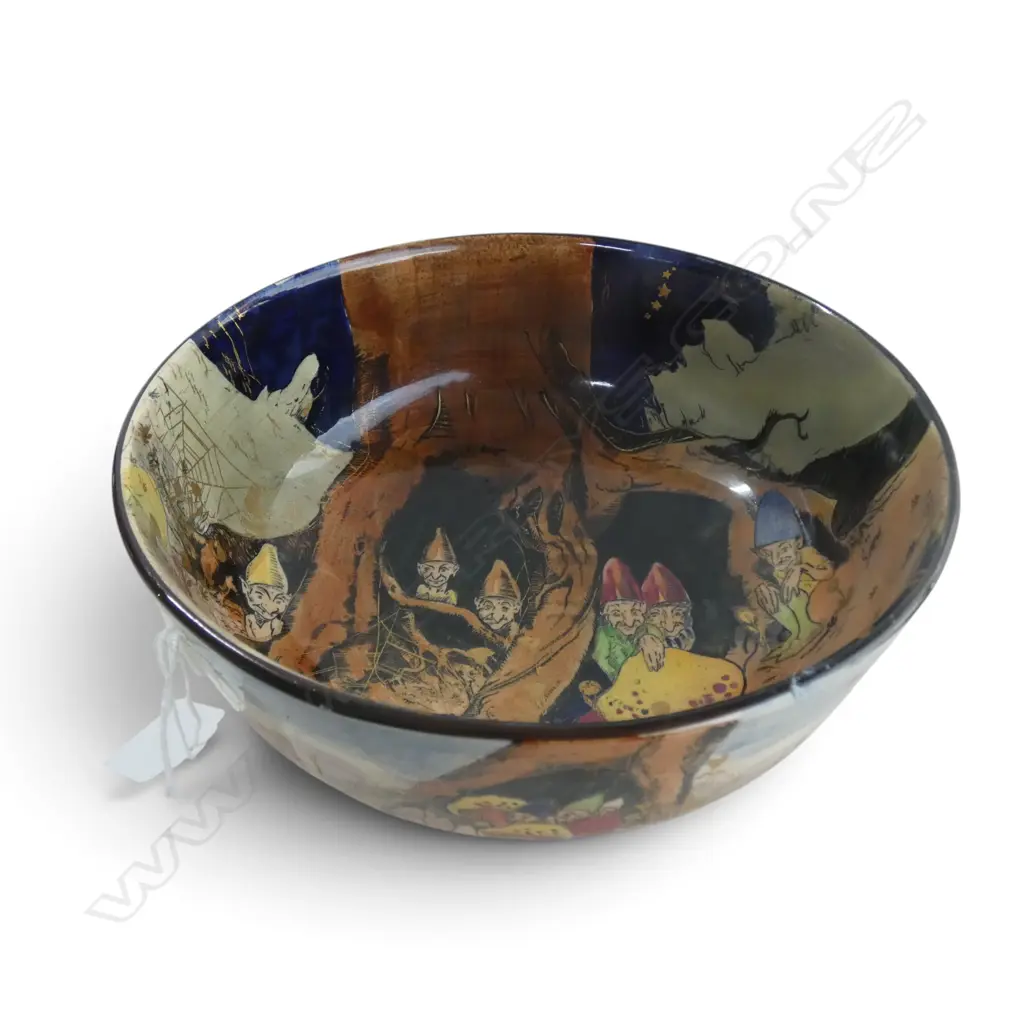 ROYAL DOULTON GNOMES FRUIT BOWL, RARE PATTERN INSIDE & OUT, H. 80 Dia.180mm, professional restoration to body Image 1++