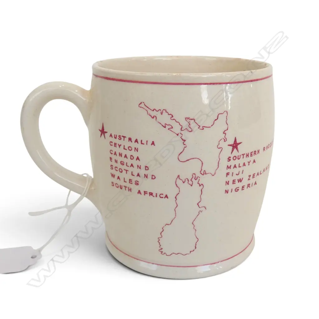 CROWN LYNN 1950 AUCKLAND N.Z. EMPIRE GAMES MUG w. tiki mark H.105mm Image 1++