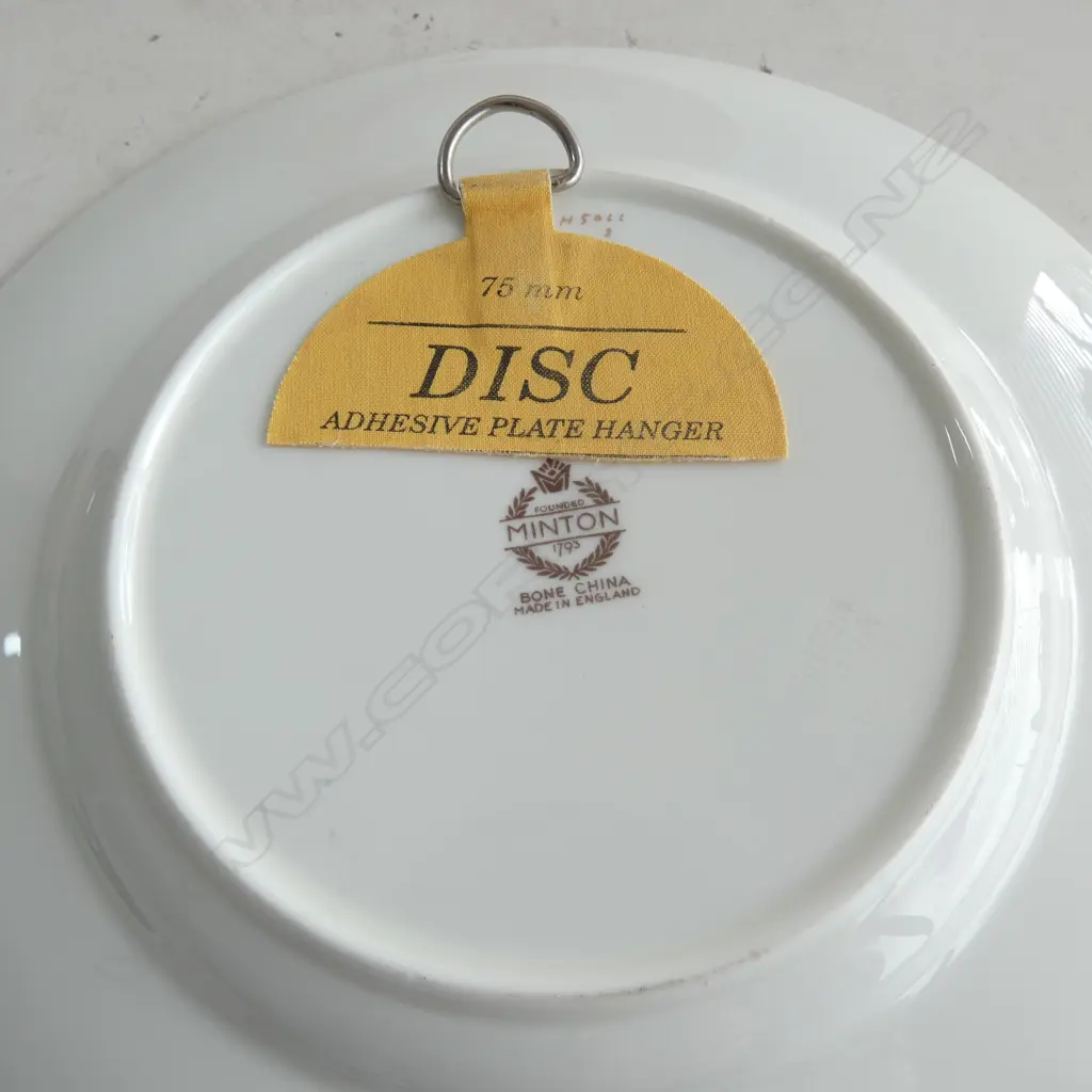 2 CABINET PLATES; MINTON & ROYAL WORCESTER 270mm dia + ROYAL DOULTON DISH W.280mm Image 1++