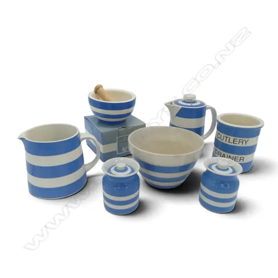 7 PCES OF CORNISHWARE bowl, jug, containers, etc H.150mm